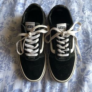 Vans Ward Low Top Sneakers